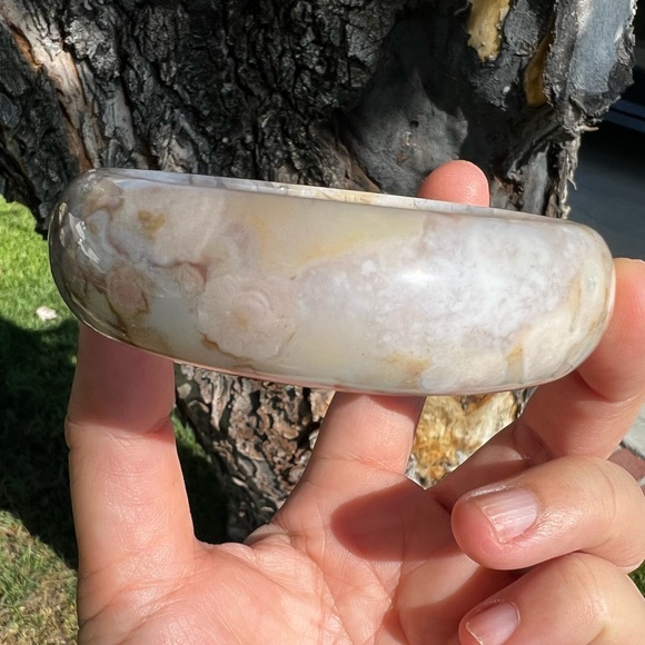 Flower Agate Bangle Bracelet - Sakura Agate - Picture 3 of 6